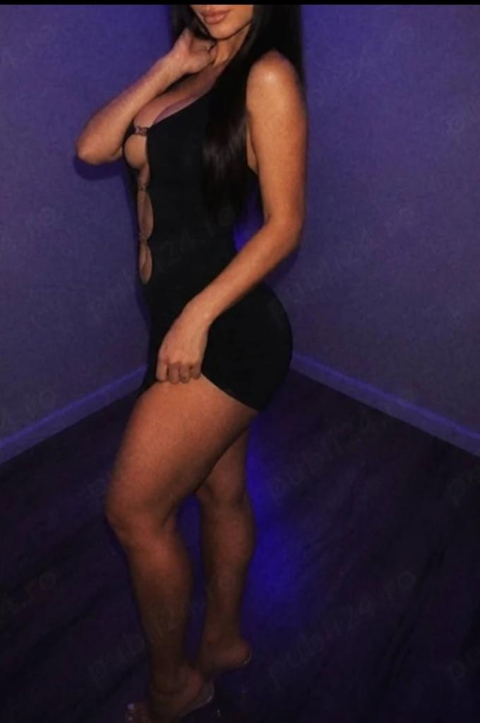 Chica busca chico en Ibiza: 