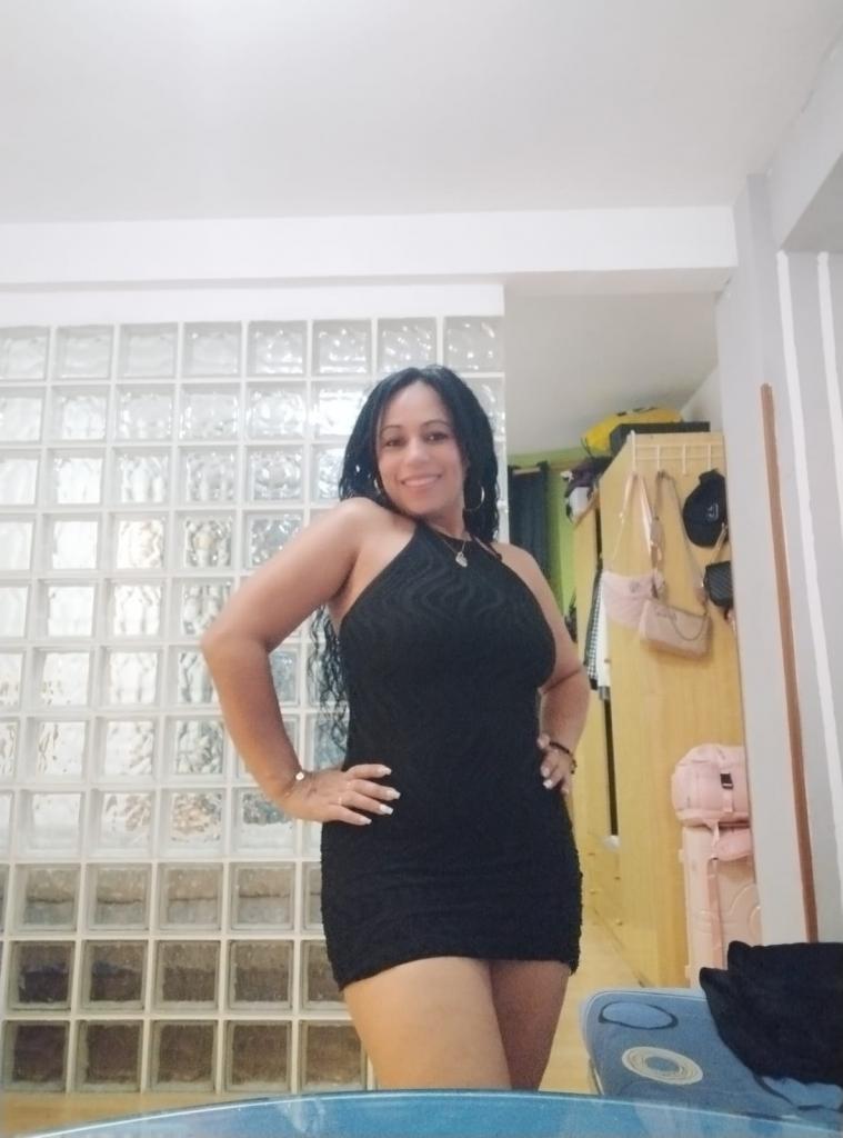 Chica busca chico en Alicante: 