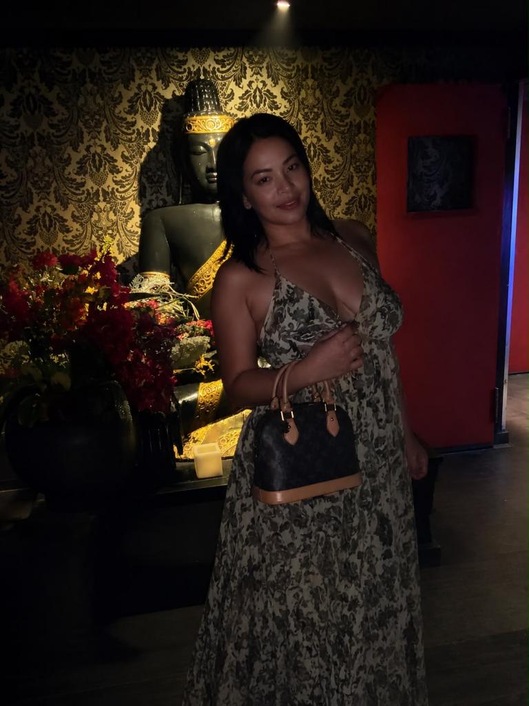 623741076: Chica busca chico en Barcelona