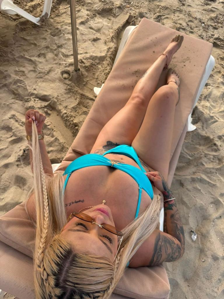Chica busca chico en Ibiza: 