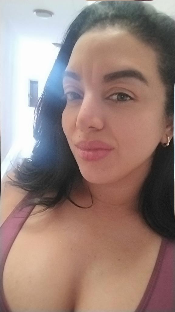 674929778: Chica busca chico en Cádiz