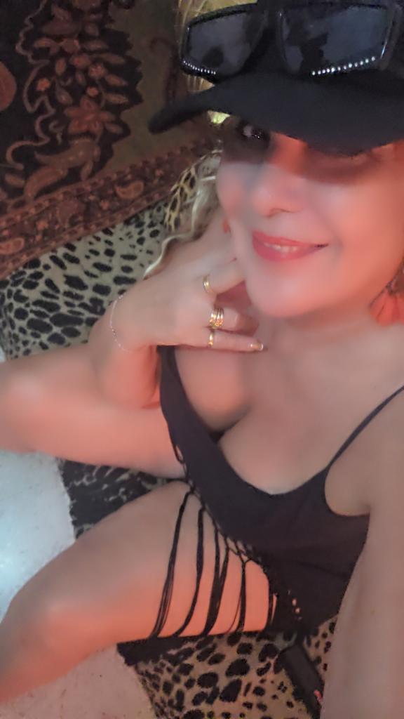 Chica busca chico en Las Palmas: Chica busca chico