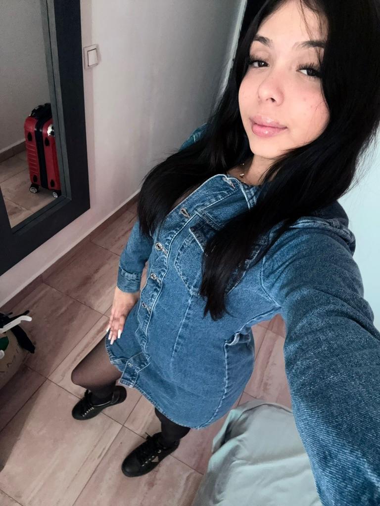 610888865: Chica busca chico en Madrid