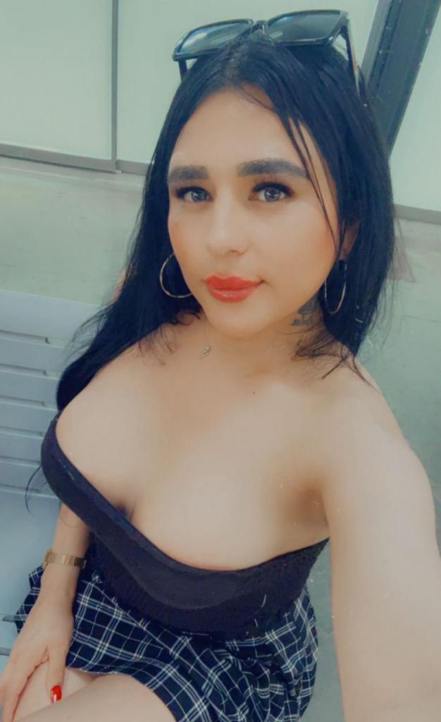 627965564: Transexual en Cádiz