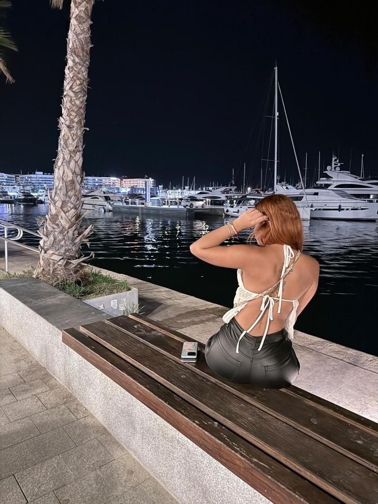 Chica busca chico en Alicante: 