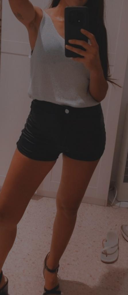 Chica busca chico en Cádiz: 