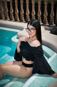613832956: Chica busca chico en Almería