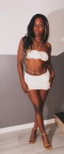 645495359: Chica busca chico en Valencia