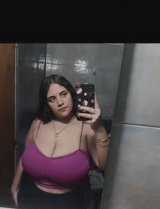 663653755: Chica busca chico en Murcia