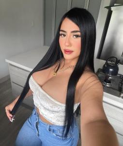 632835645: Chica busca chico en Madrid