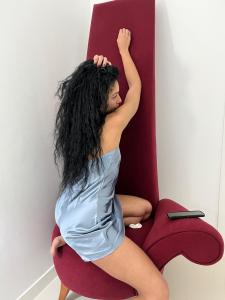 642945529: Chica busca chico en Madrid