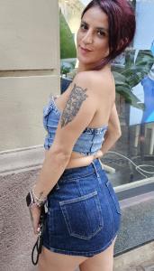 672144982: Chica busca chico en Barcelona