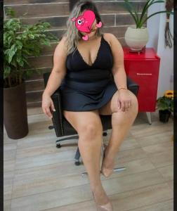643795070: Chica busca chico en Granada