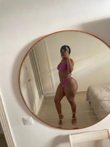 613906857: Chica busca chico en Tenerife
