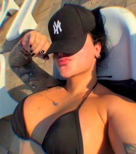 631345136: Chica busca chico en Almería
