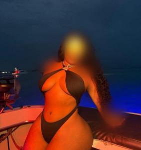 613750012: Chica busca chico en Orense