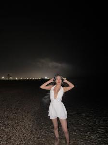 637290162: Chica busca chico en Gerona