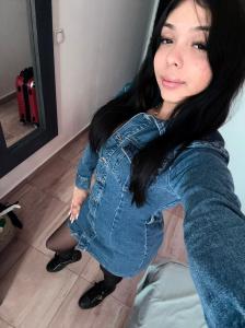 610888865: Chica busca chico en Madrid
