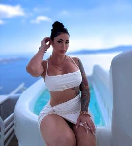 604265342: Chica busca chico en Alicante