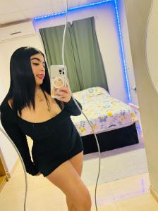 632989131: Chica busca chico en Valencia