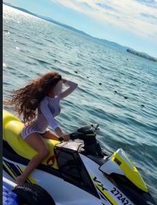 613276998: Chica busca chico en Madrid