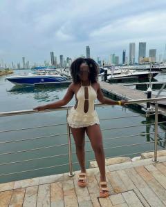 632139681: Chica busca chico en Barcelona