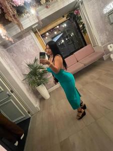 674134853: Chica busca chico en Sevilla