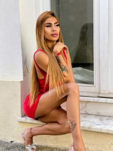 677315268: Chica busca chico en Cádiz