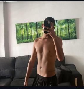 637485625: Chico busca chica en Valencia