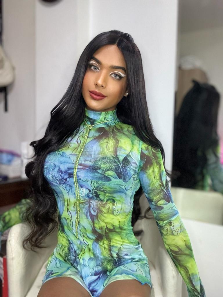 611357730: Transexual en Tenerife