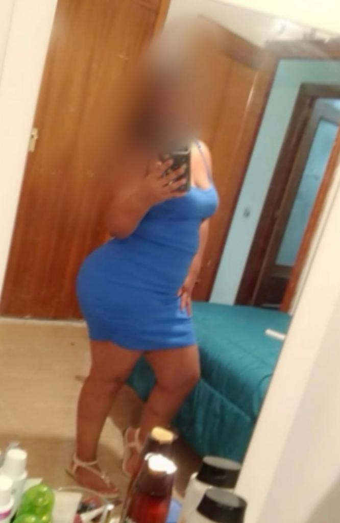 Chica busca chico en Granada: 