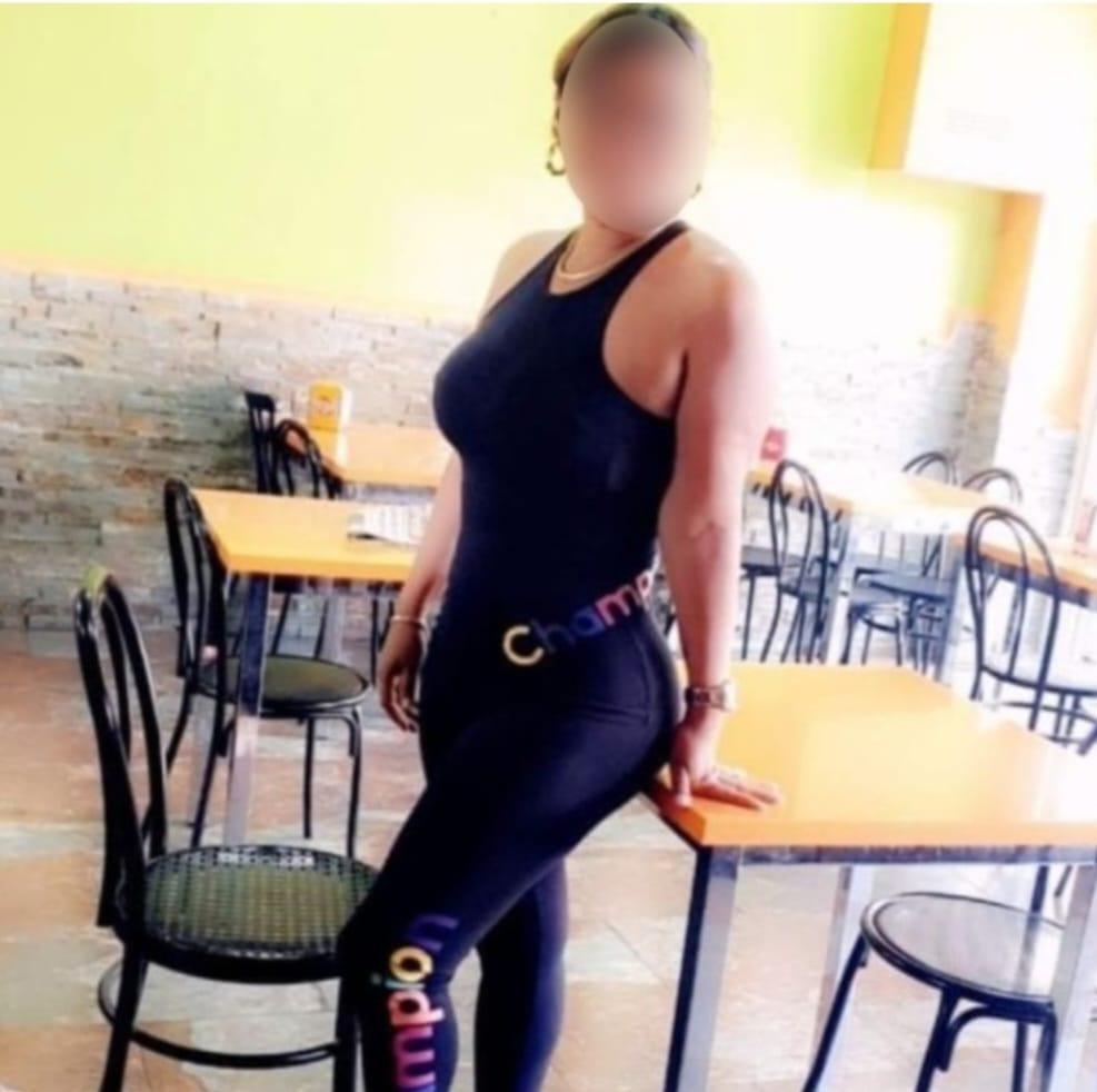 614754186: Chica busca chico en Barcelona