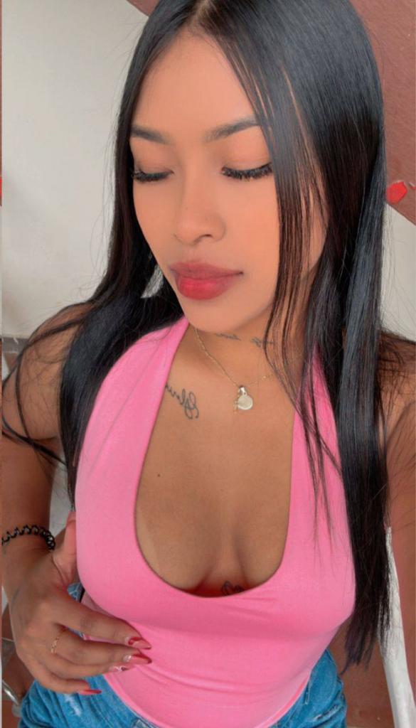 Chica busca chico en Málaga: Chica busca chico