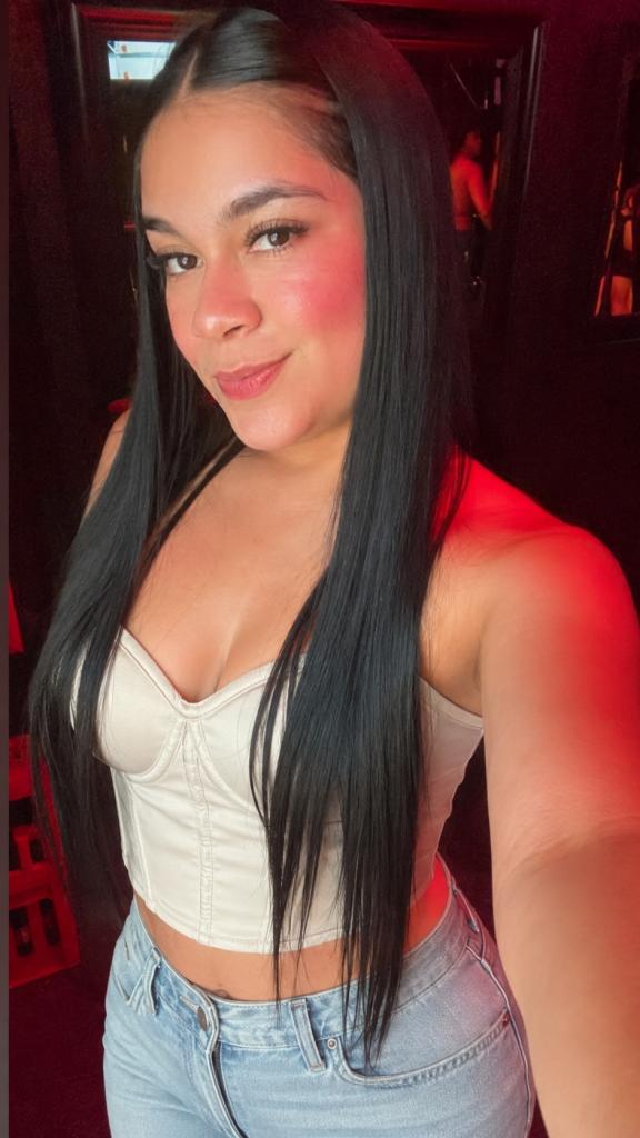 Chica busca chico en Tenerife: 