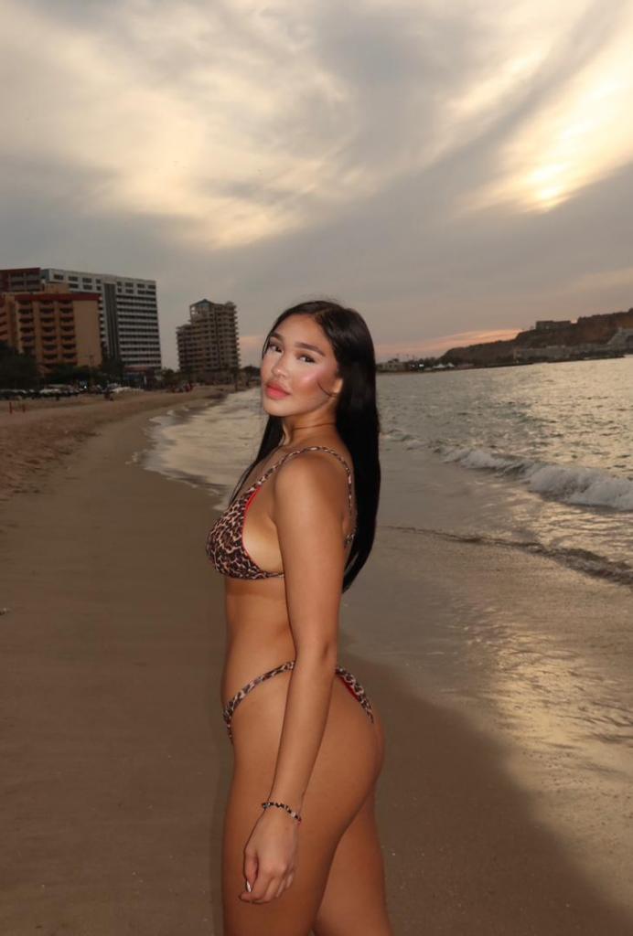 631471250: Chica busca chico en Barcelona