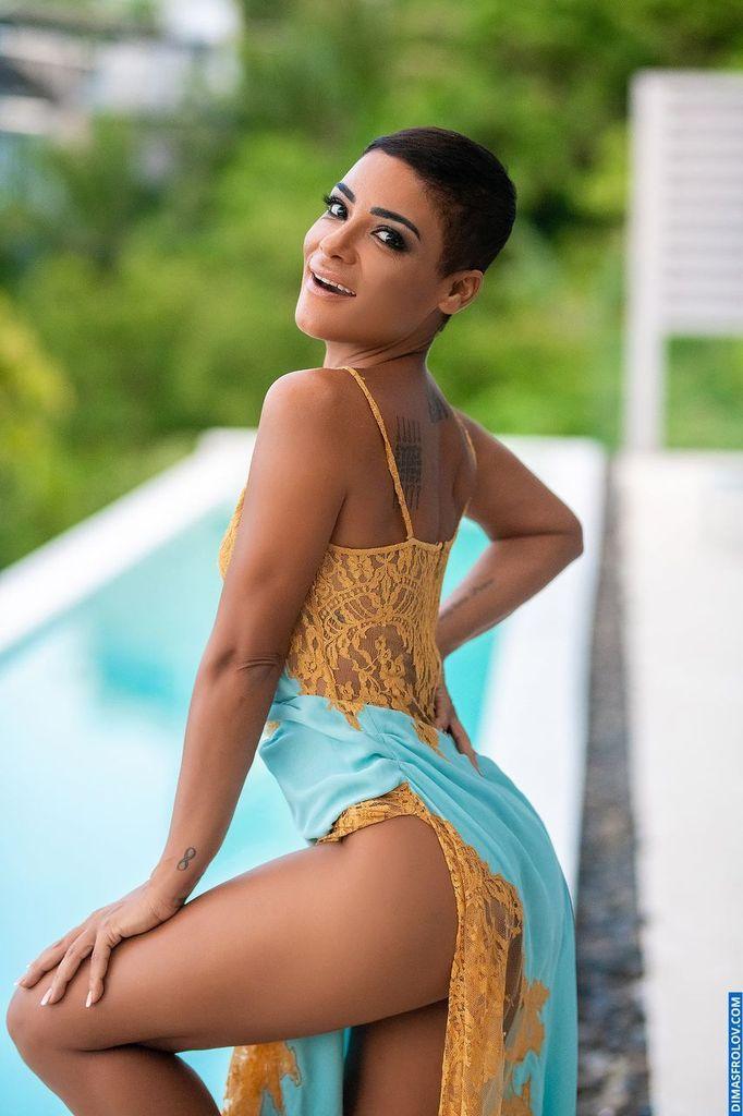 Chica busca chico en Málaga: Chica busca chico