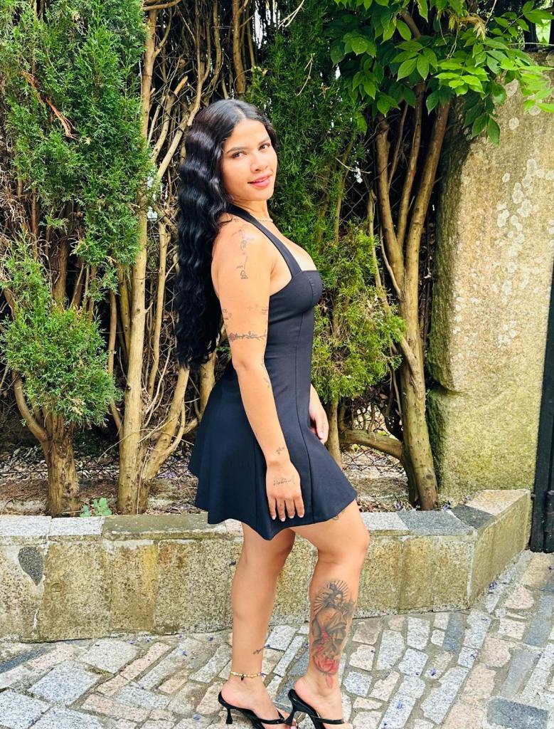 663127543: Chica busca chico en Murcia