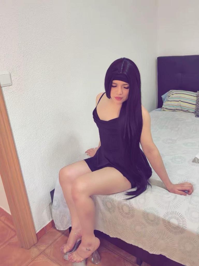 743083531: Transexual en Huelva