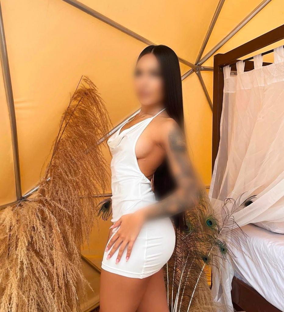 Chica busca chico en Granada: 
