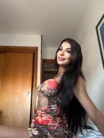 677162867: Chica busca chico en Ibiza