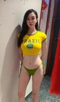 664293093: Chica busca chico en Barcelona
