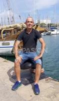 697371629: Chico busca chica en Barcelona