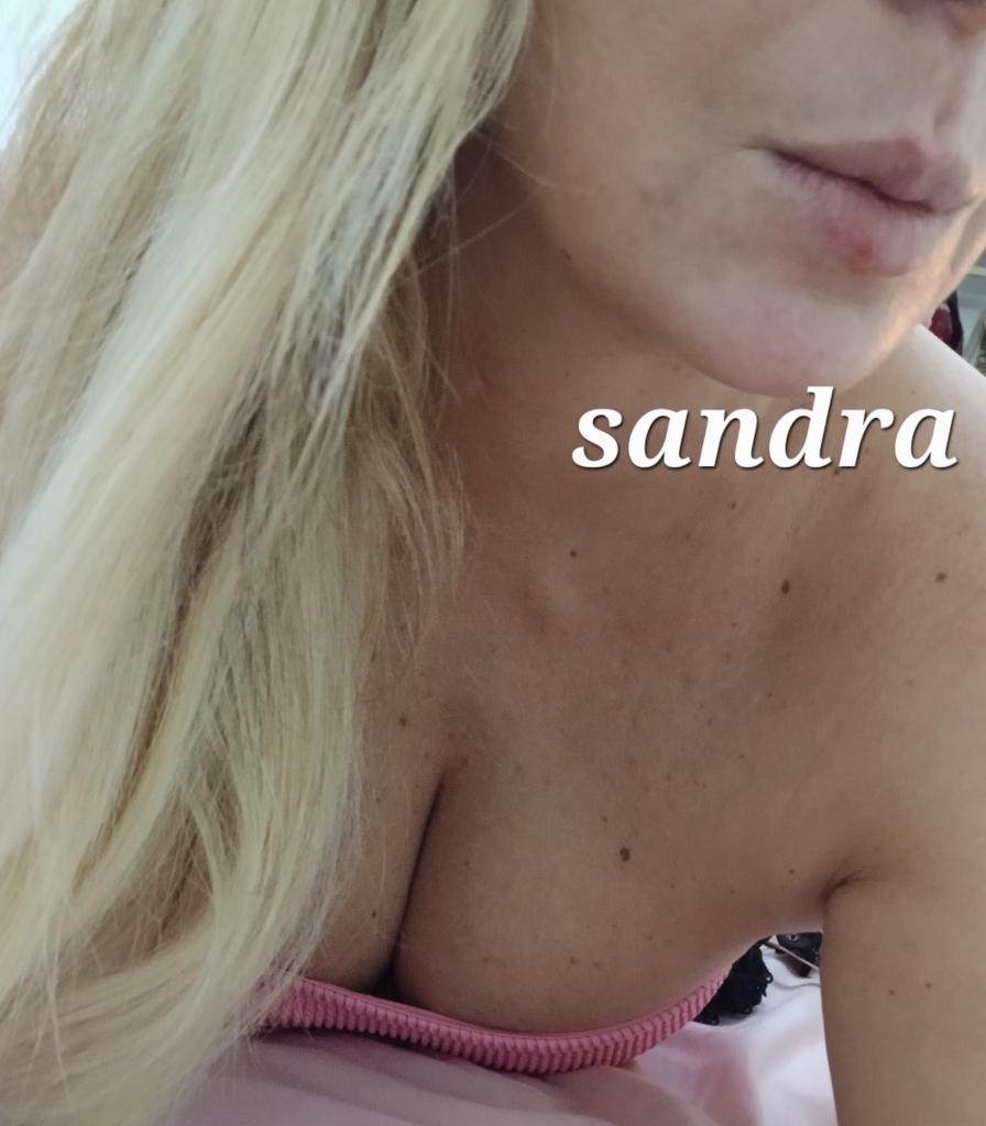 Chica busca chico en Granada: Chica busca chico