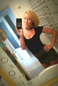 663589874: Chica busca chico en Málaga