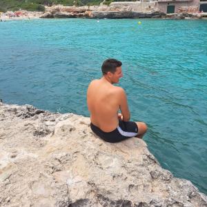 Chico busca chica en La Coruña: 