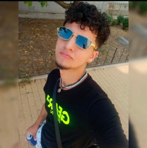 Chico busca chica en Burgos: 
