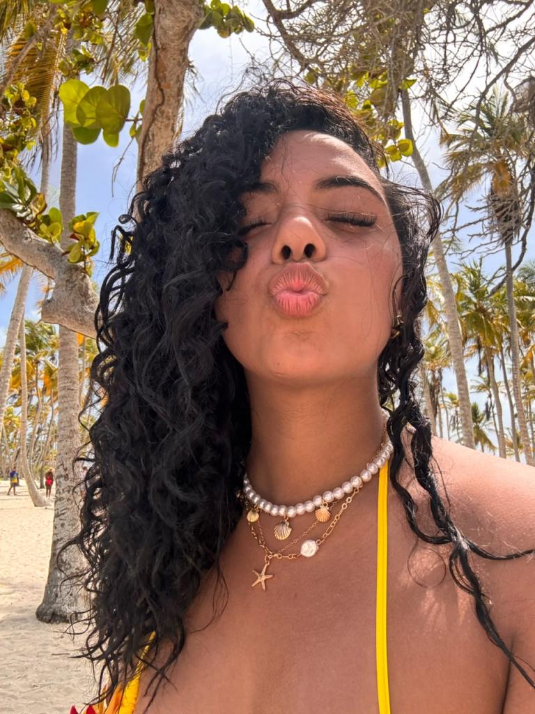 613785840: Chica busca chico en Orense