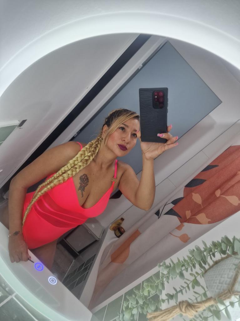 673197515: Chica busca chico en Tarragona
