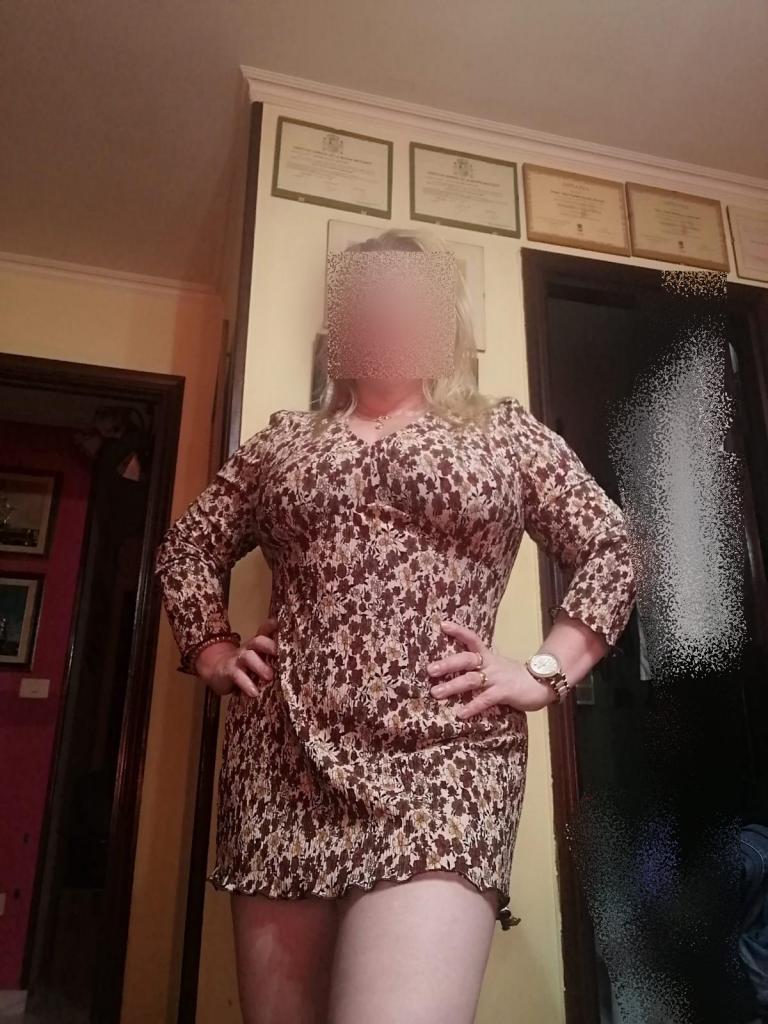 632957029: Chica busca chico en Pontevedra