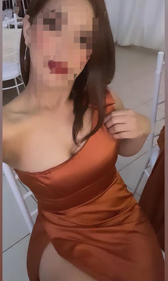 745005951: Chica busca chico en Orense